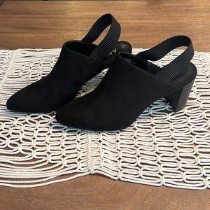 Anne Klein’s Womens Heels